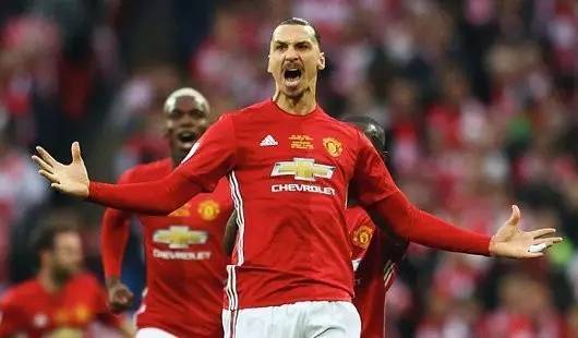 佩戴队长袖 佩戴队长袖