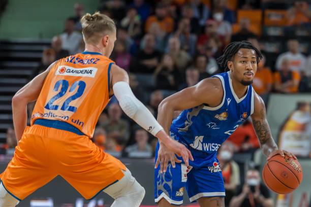 B席的定位 B席的定位