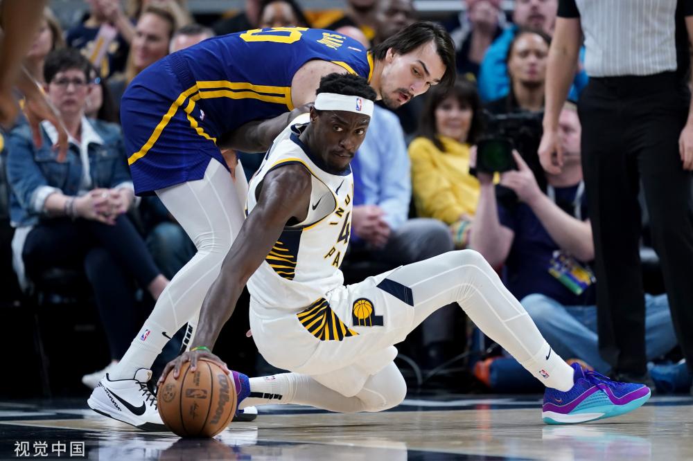 场上展现出 场上展现出