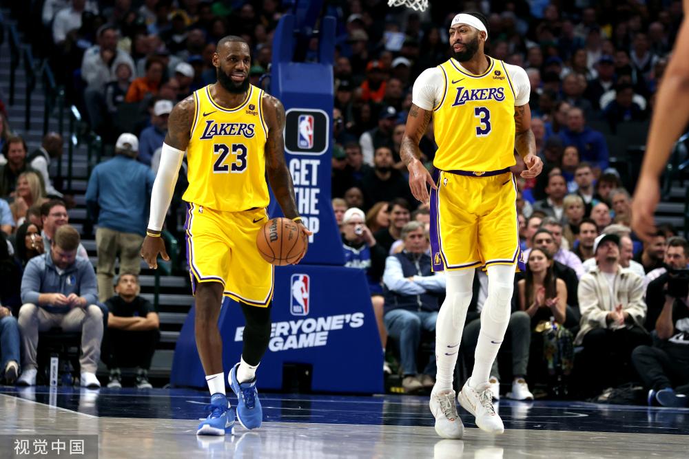 于一体的综 于一体的综